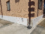 Цоколь дома утепляем фасадным пенопластом