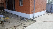 Мы приступаем к утеплению и отделке цоколя штукатуркой мраморная крошка